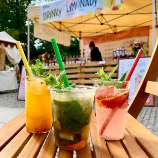 Po prázdninový pauze je to zase tadyyyy!!!! 🥳 Září bude ve znamení osvědčených akcí, kam tak rády jezdíme 🥰 🍹 7.9. Zítra...